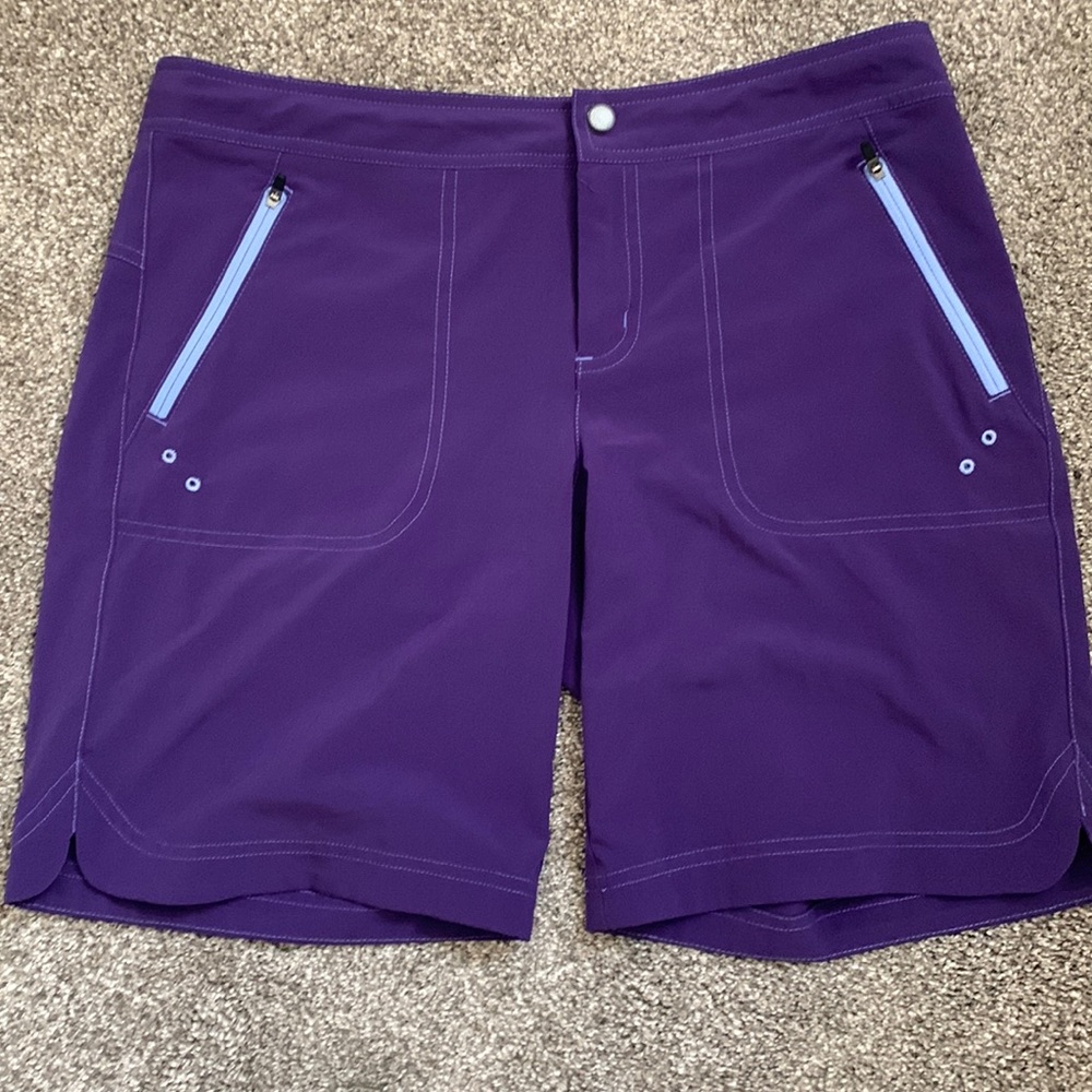 Title Nine Rogue shorts sz 6